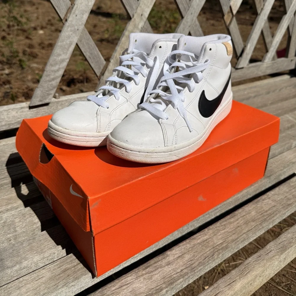 EUC Nike Court Royale 2 Mid White Onyx Leather Shoes, Size 8 Men (9.5-10 Women)
